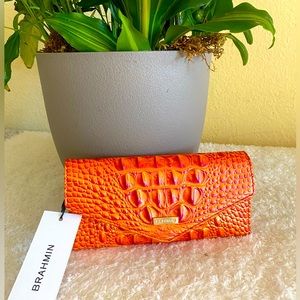 NWT BRAHMIN VERONICA WALLET
